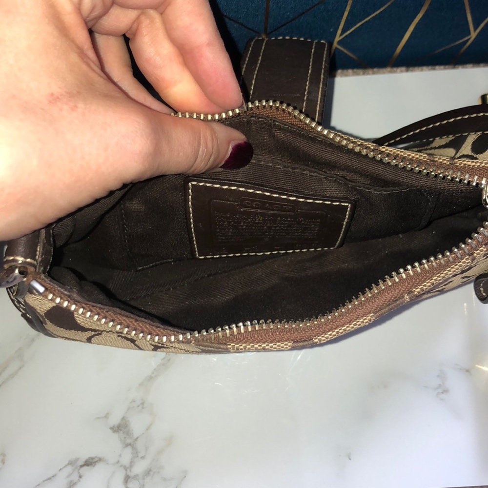 Coach purse - Picture 6 of 8